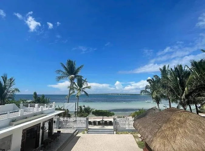 Maykenn Beach-cafe-bar And Restaurant 4* Ocoy