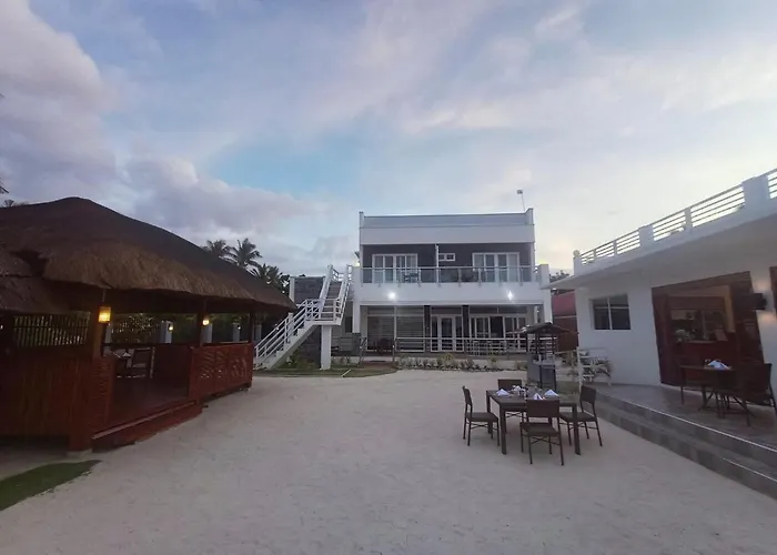 Maykenn Beach-cafe-bar And Restaurant 4*